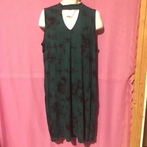 Green collared dress